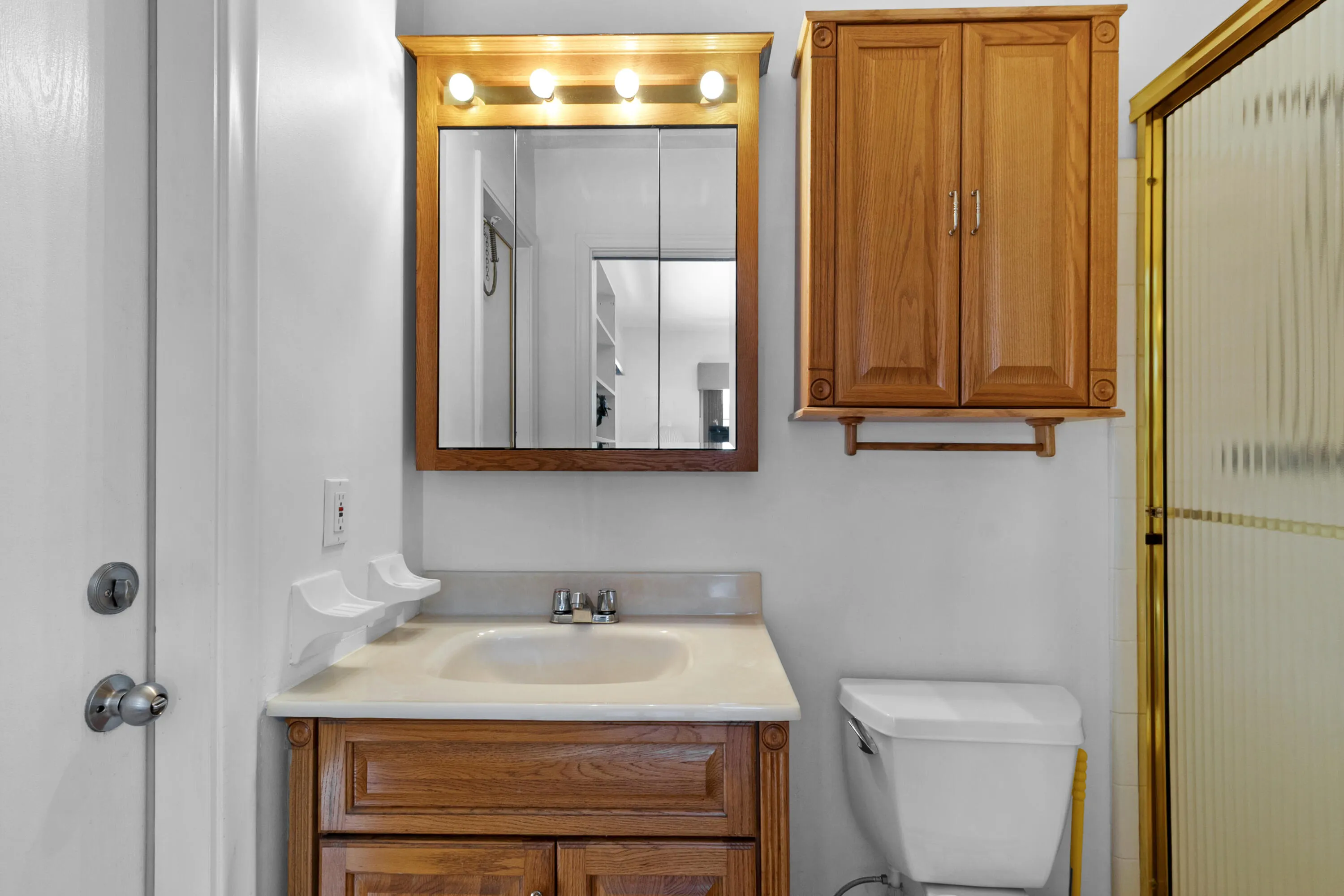 AccuTour_01 2141-ne-67th-st-036