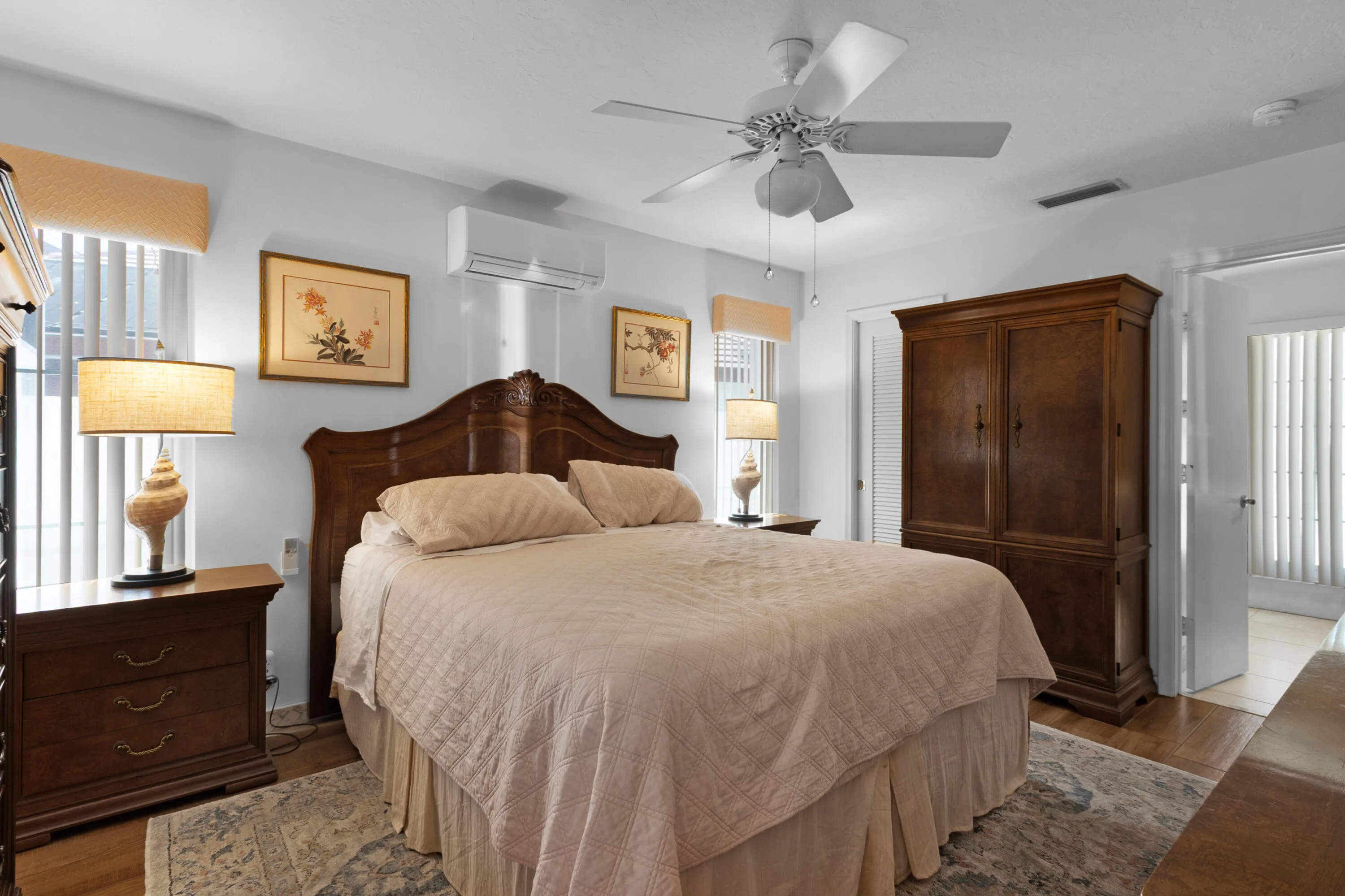 AccuTour_01 2141-ne-67th-st-025