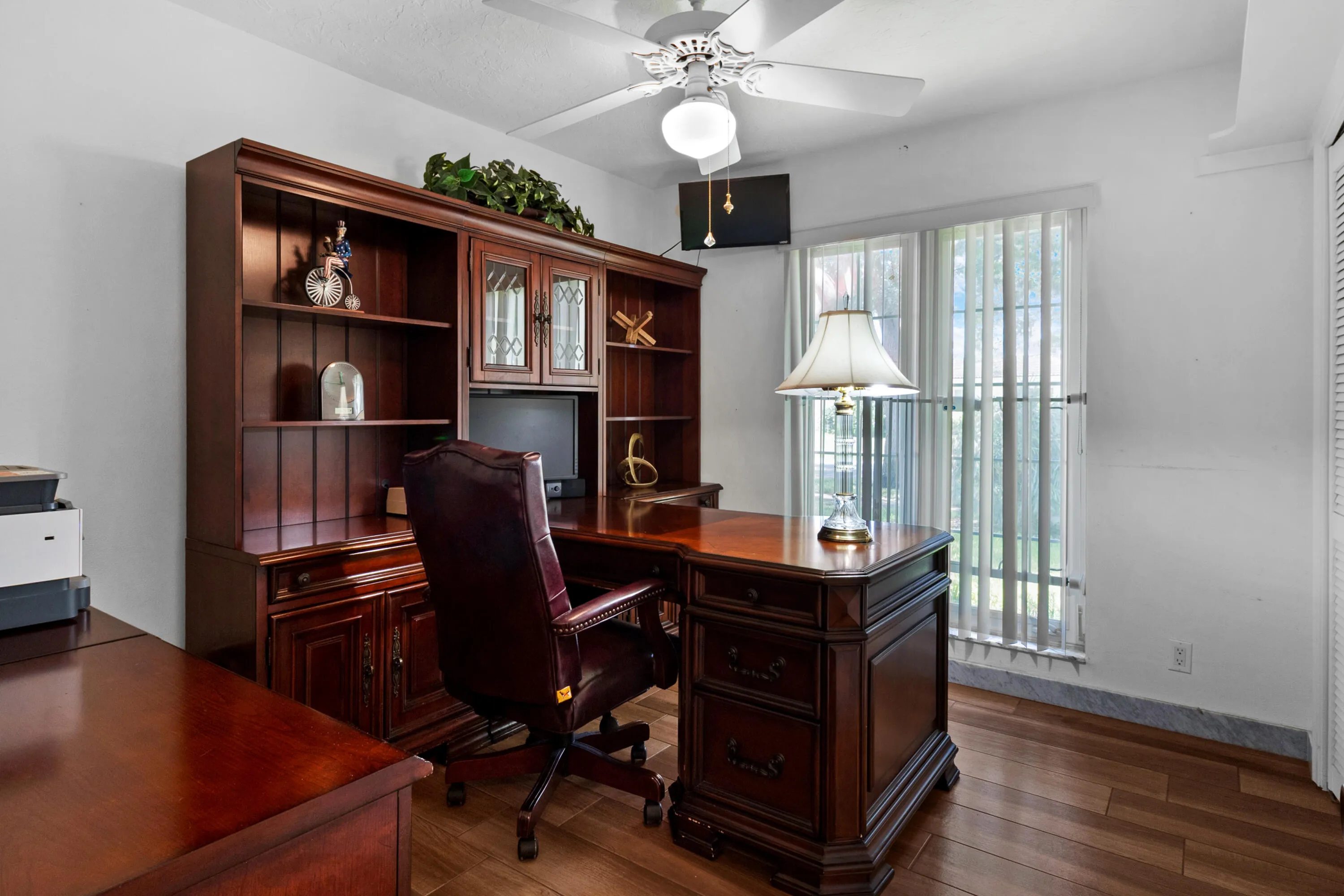 AccuTour_01 2141-ne-67th-st-038