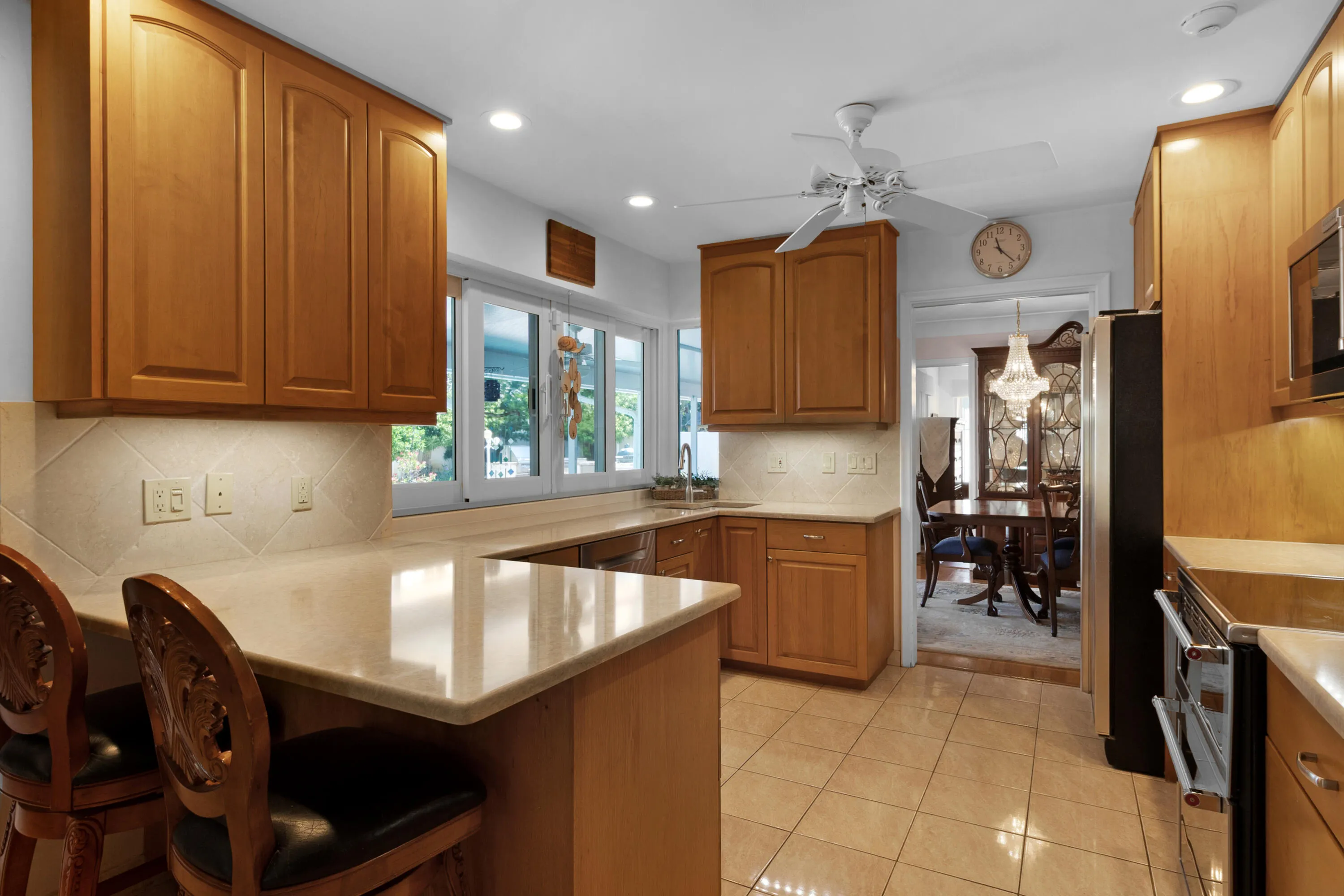 AccuTour_01 2141-ne-67th-st-017