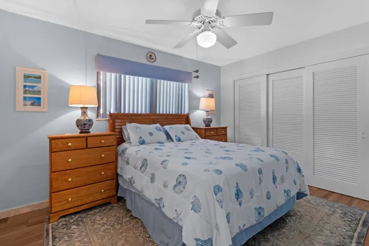 AccuTour_01 2141-ne-67th-st-030