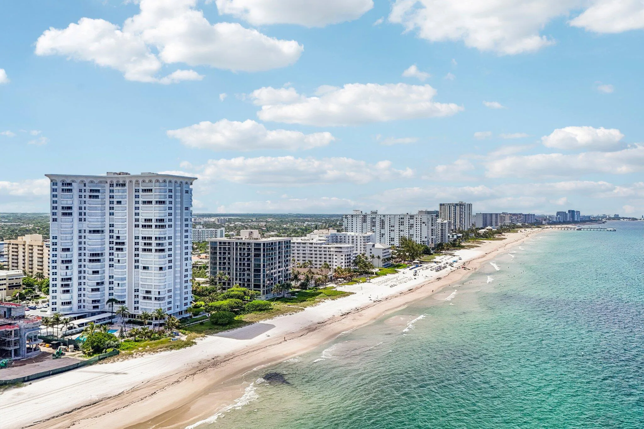 Amazing location with views over the top of buildings to the north