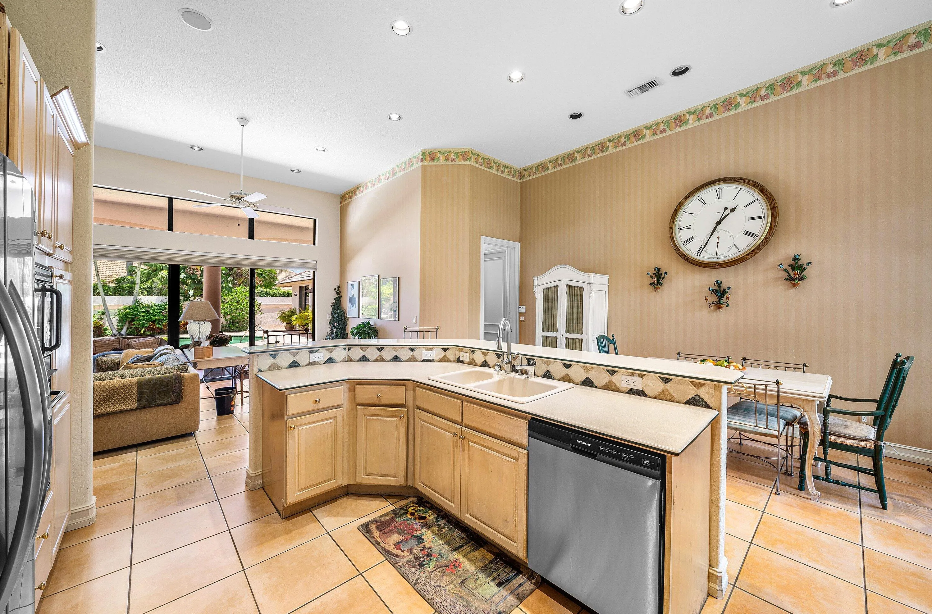 023-4727BocaireBoulevard-BocaRaton-FL-33