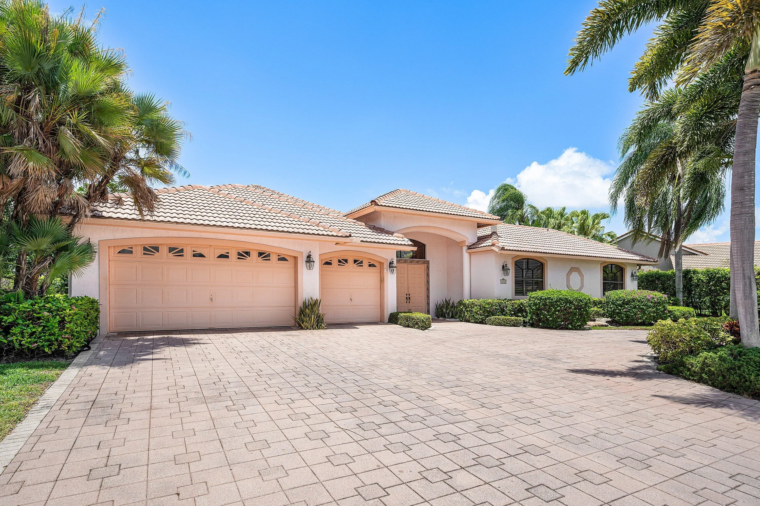 001-4727BocaireBoulevard-BocaRaton-FL-33