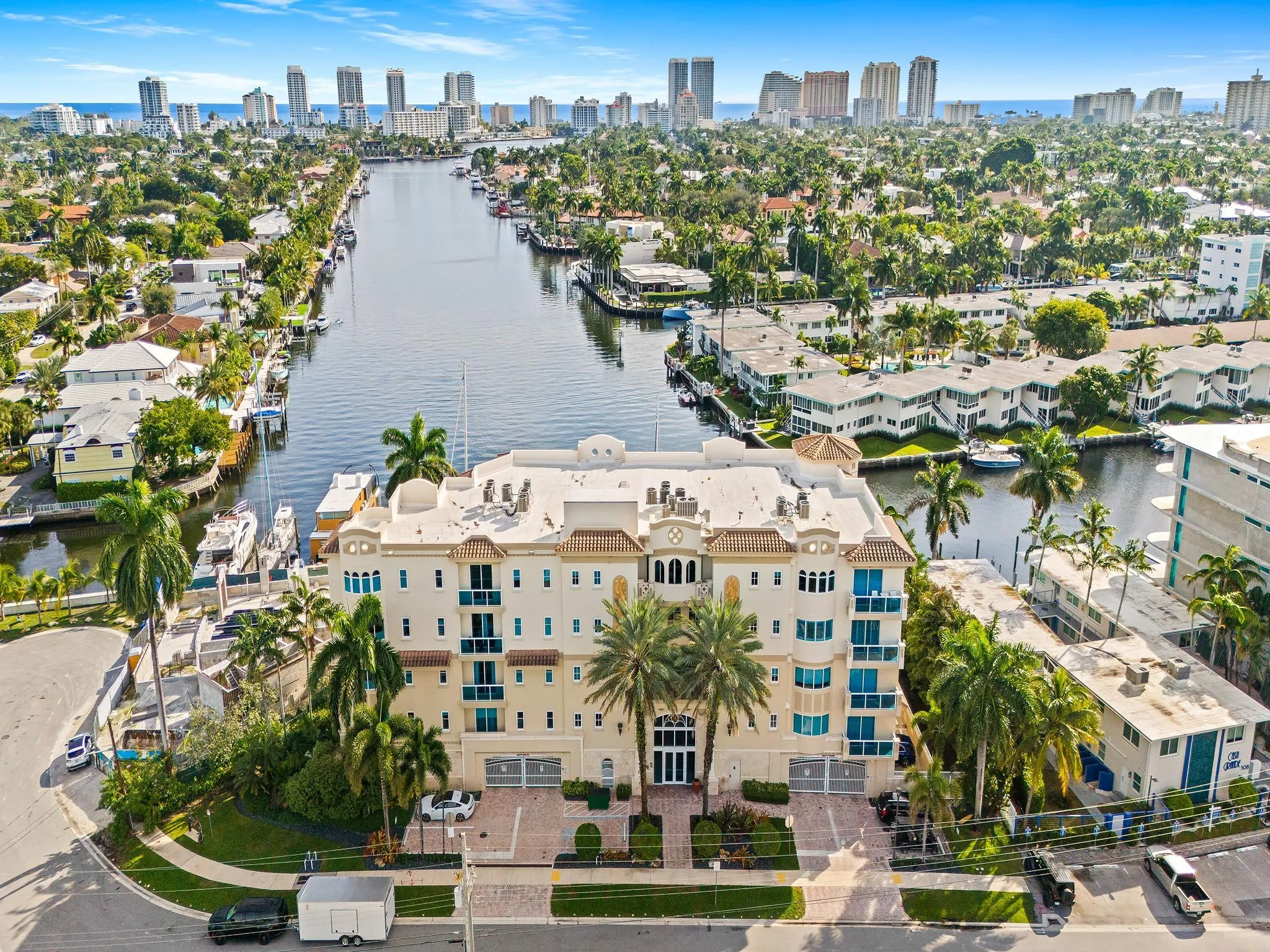 Fronting the bay, this building offers protected, unobstructed water views.