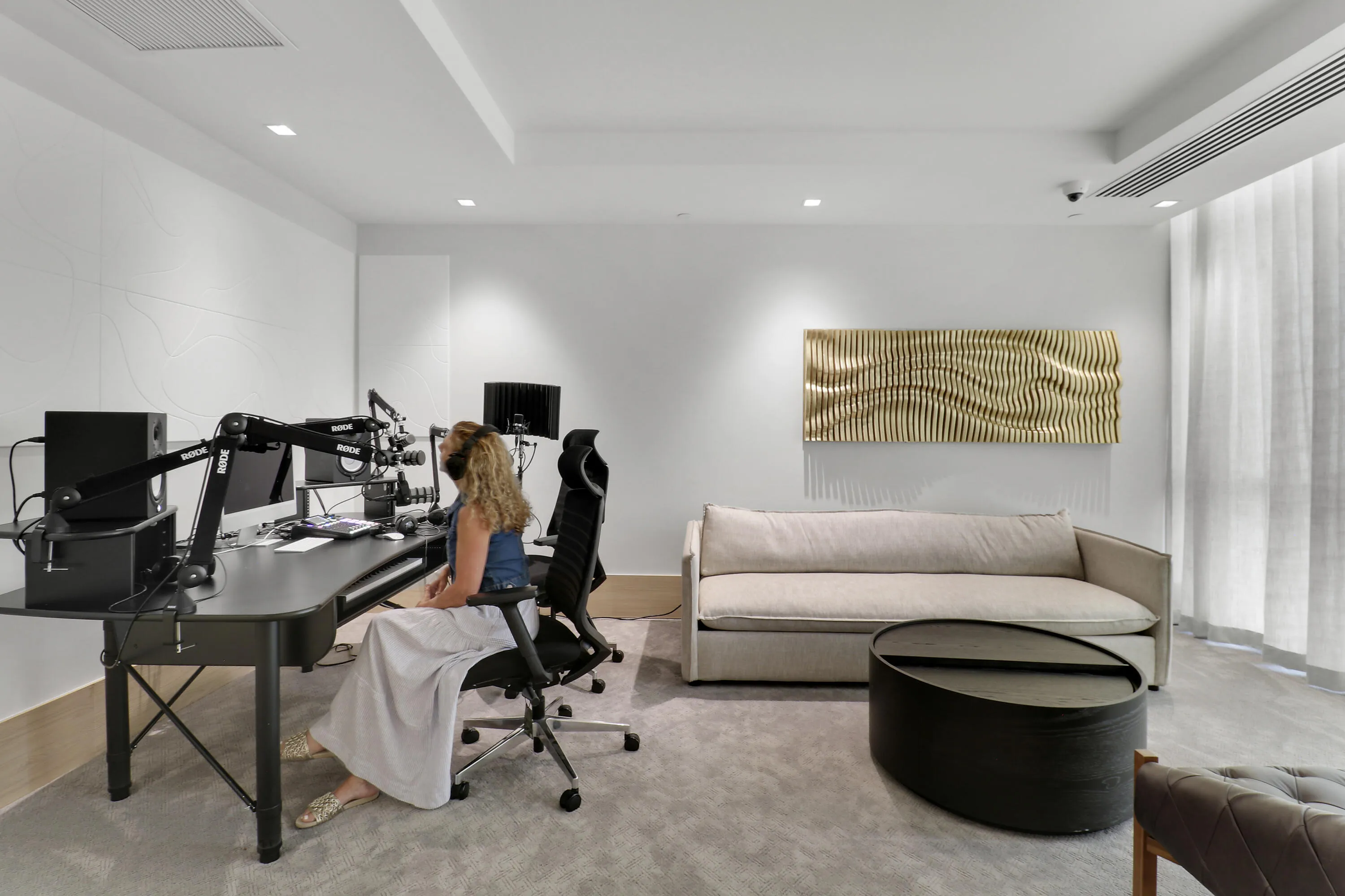 Media - PODCAST room