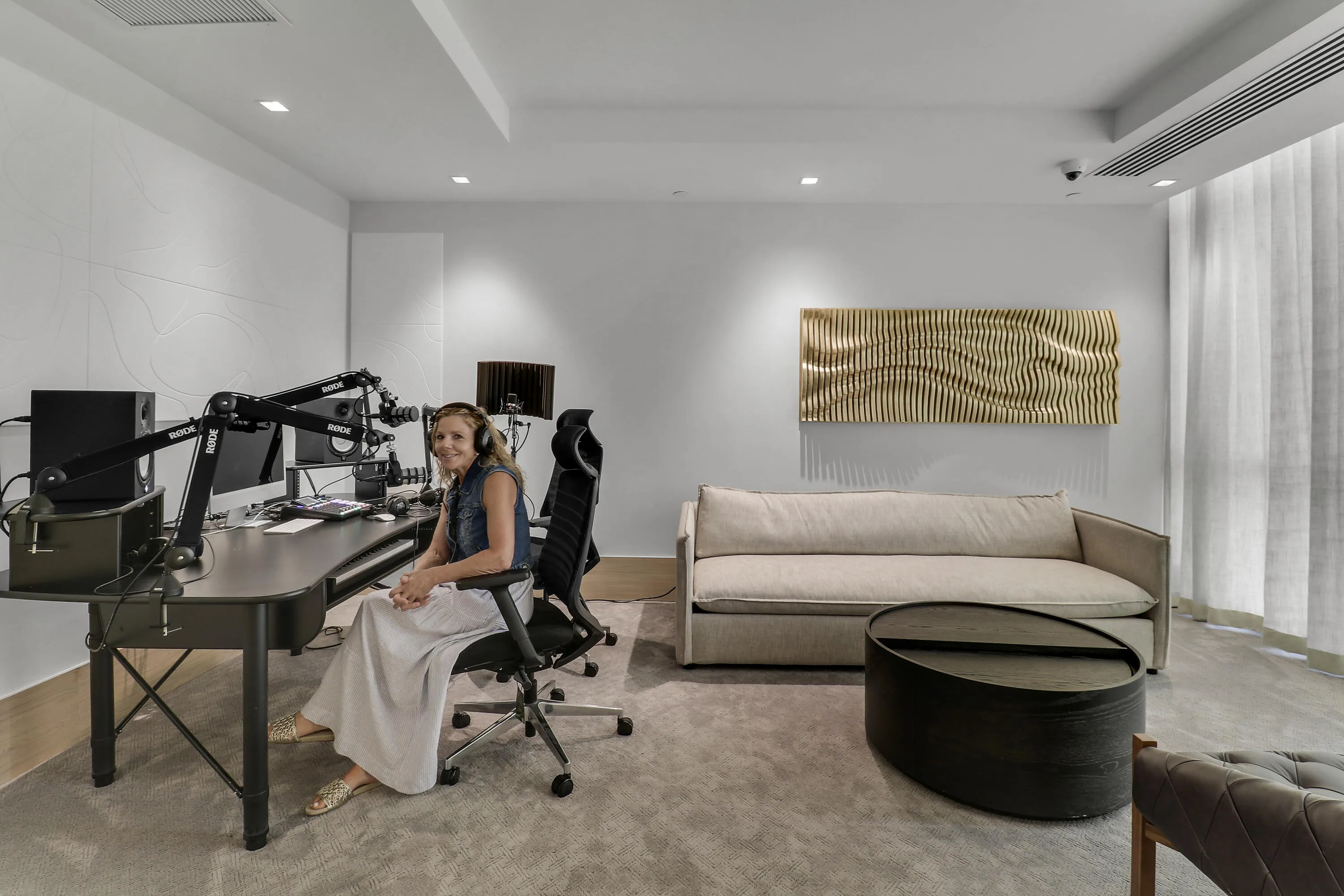 Media - Podcast Room