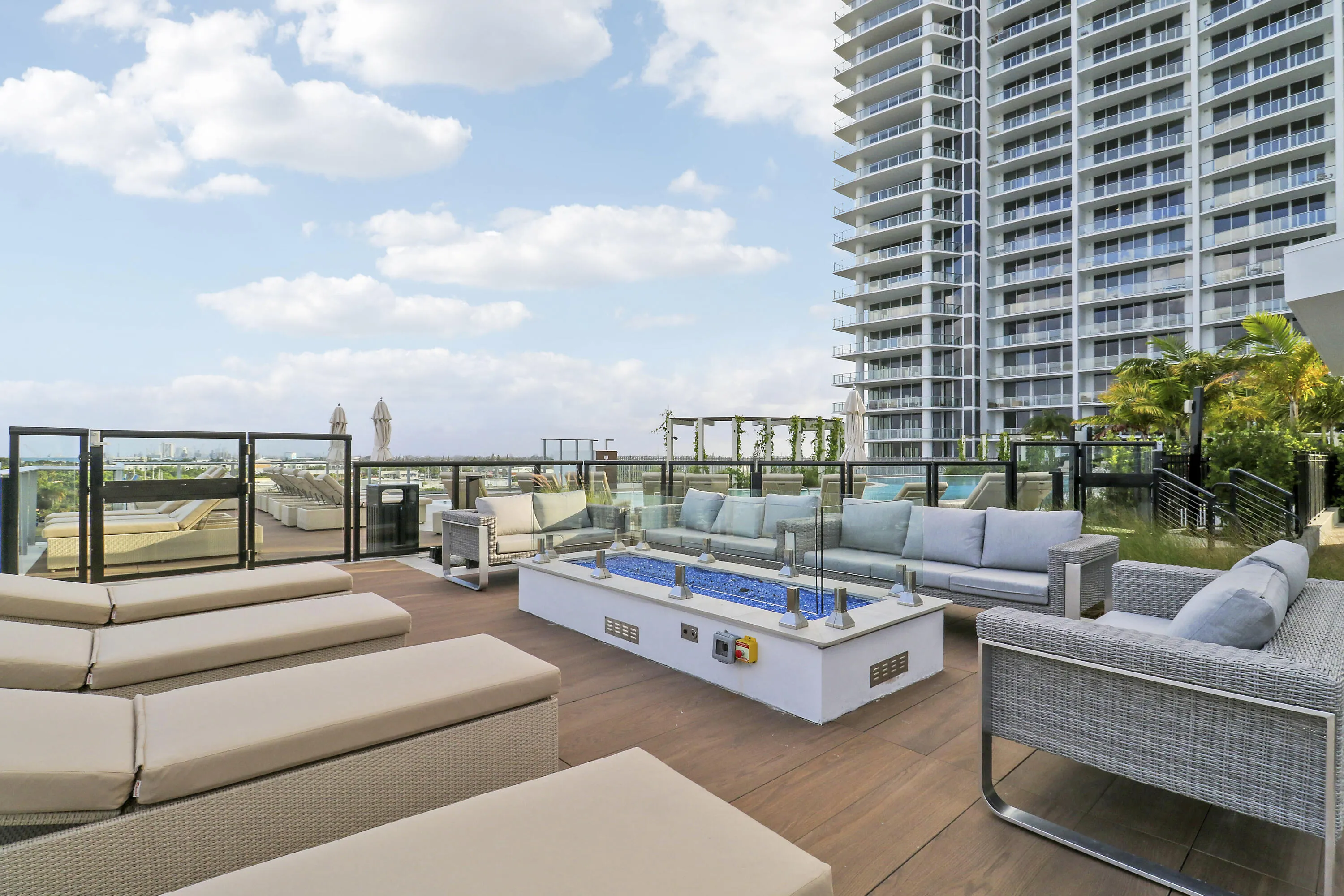 Outdoor Fire pit lounge area