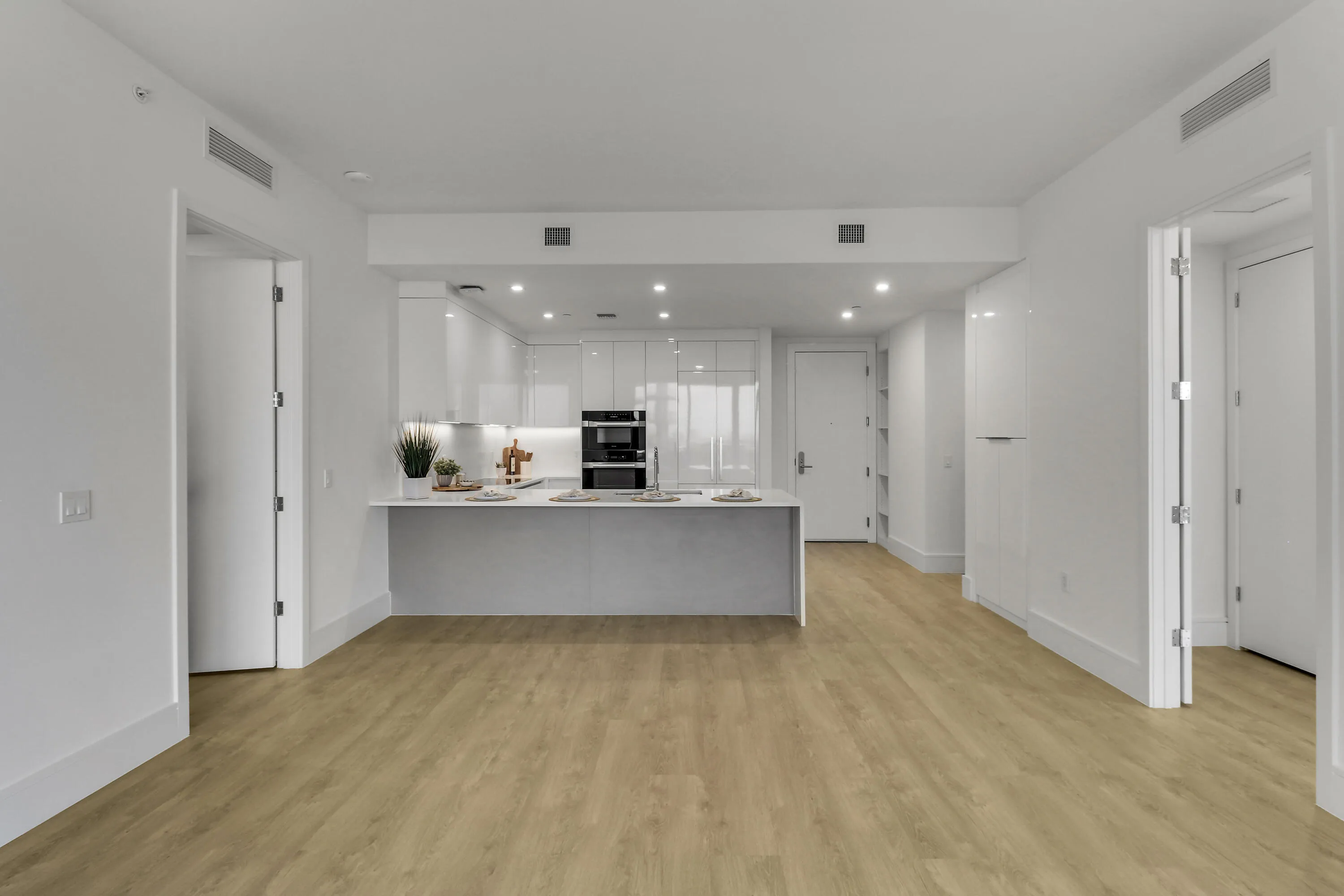 Breakfast bar and kitchen