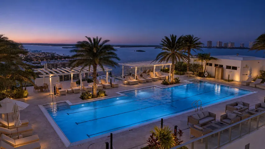 Pool_roof_top_II-TWILIGHT