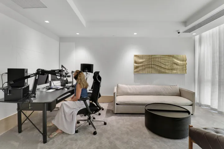 Media - PODCAST room