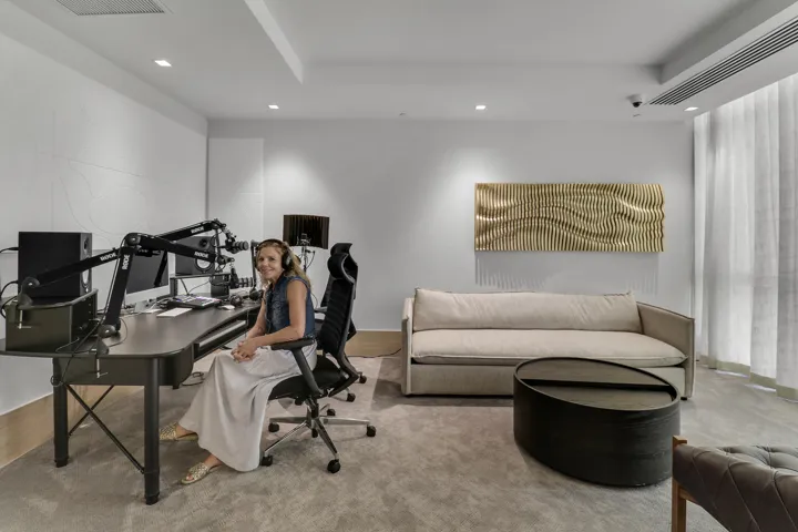 Media - Podcast Room