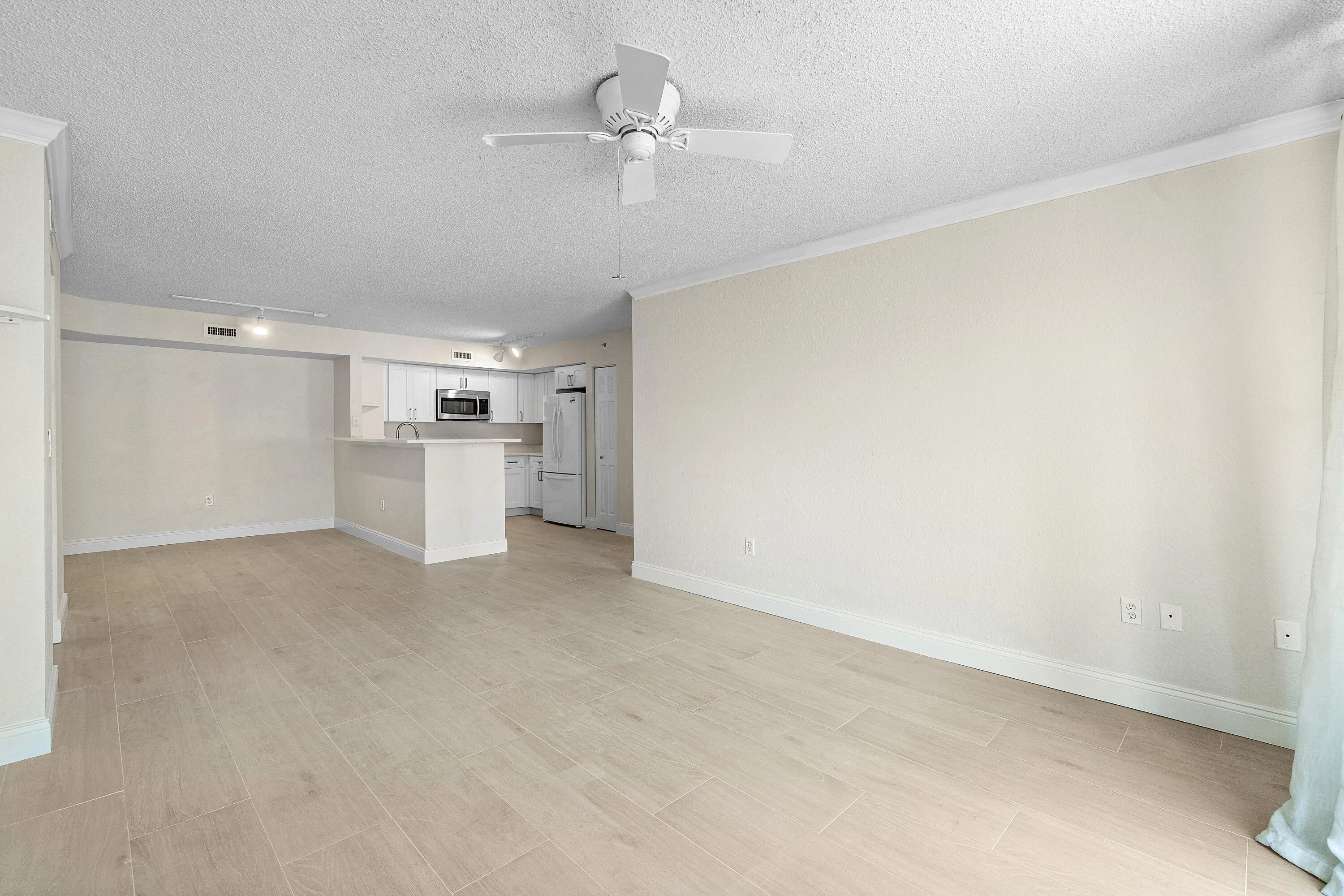 007-1801NorthFlaglerDrive-835-WestPalmBe