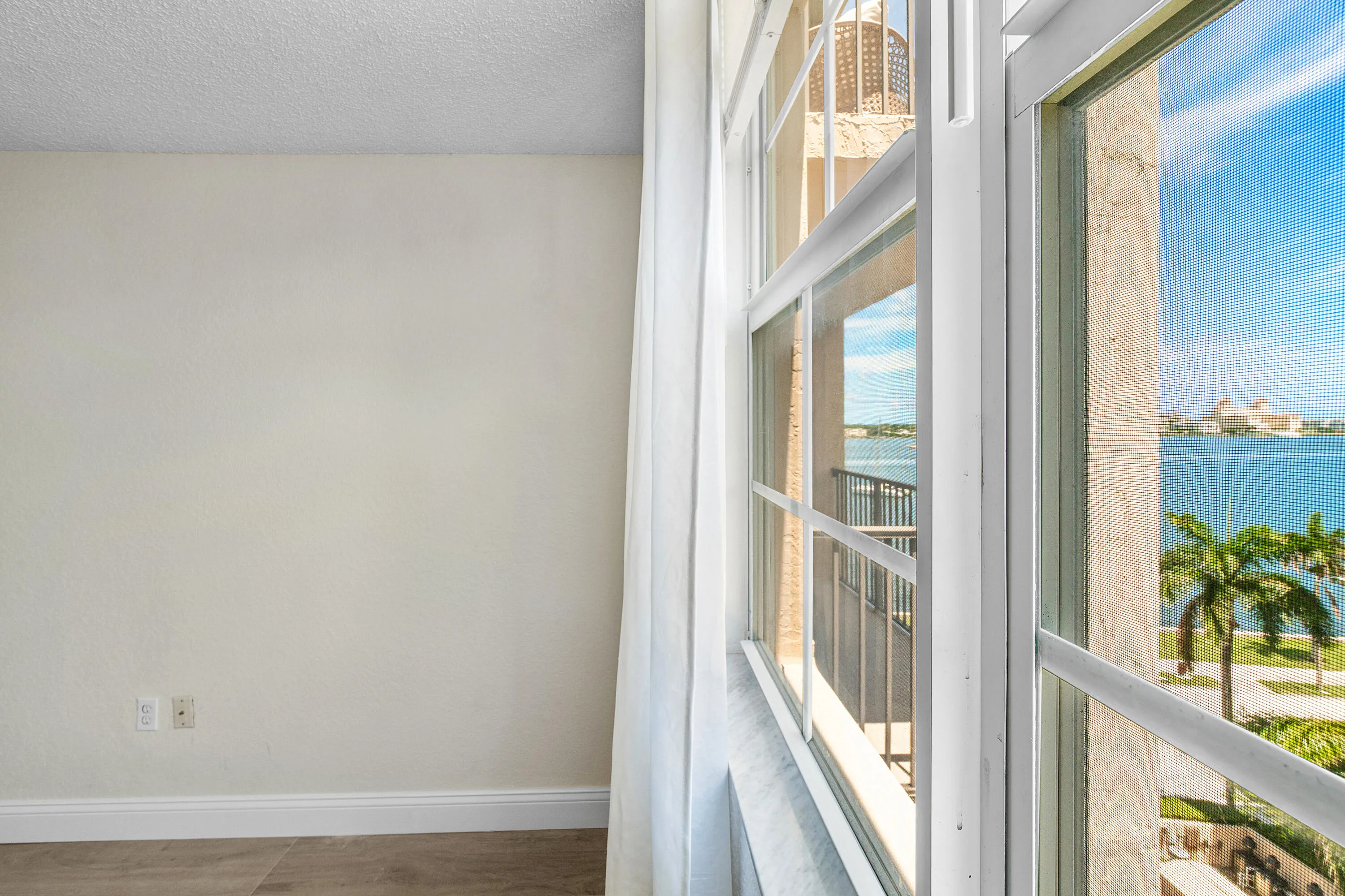 022-1801NorthFlaglerDrive-835-WestPalmBe