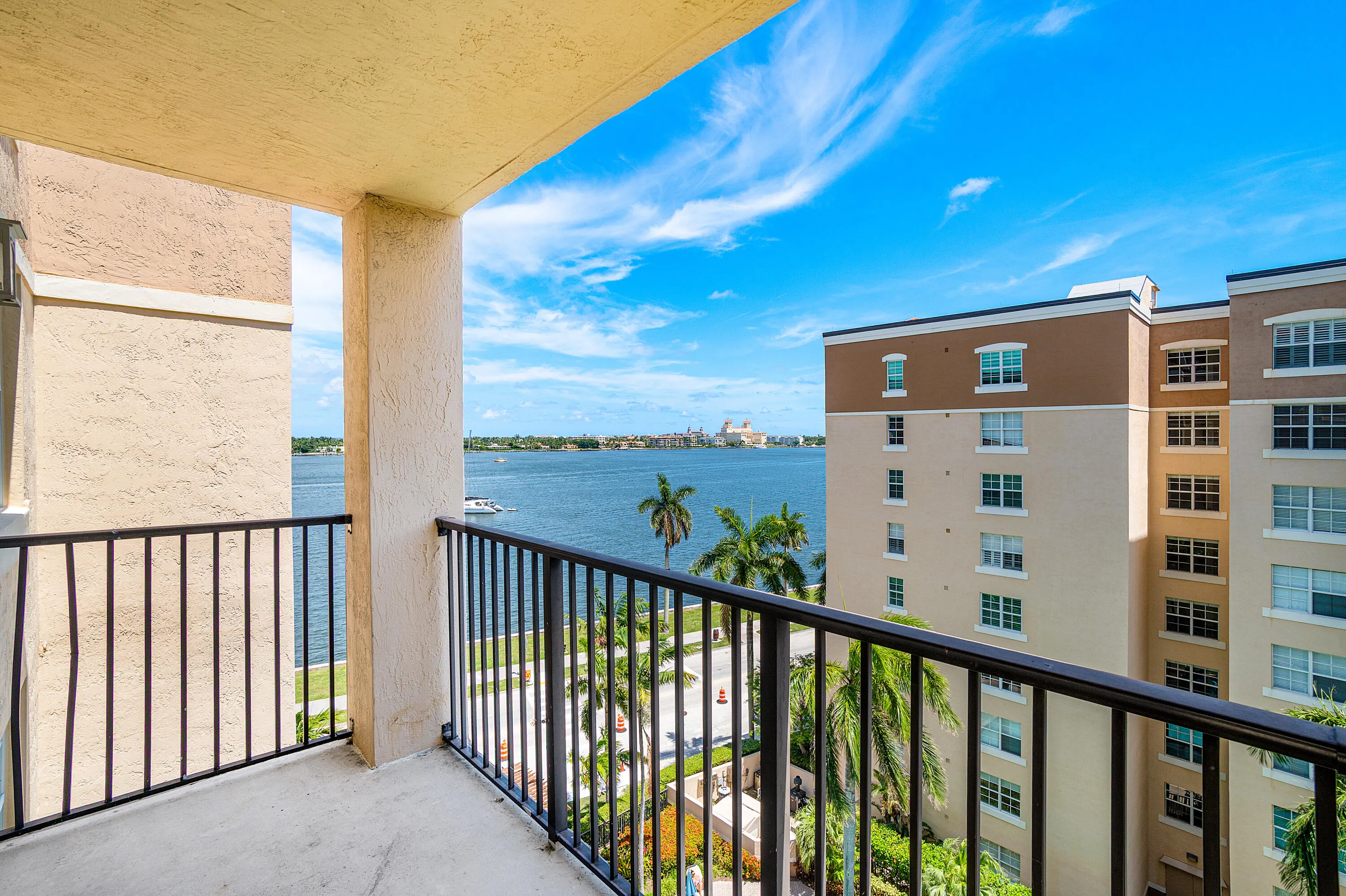 028-1801NorthFlaglerDrive-835-WestPalmBe