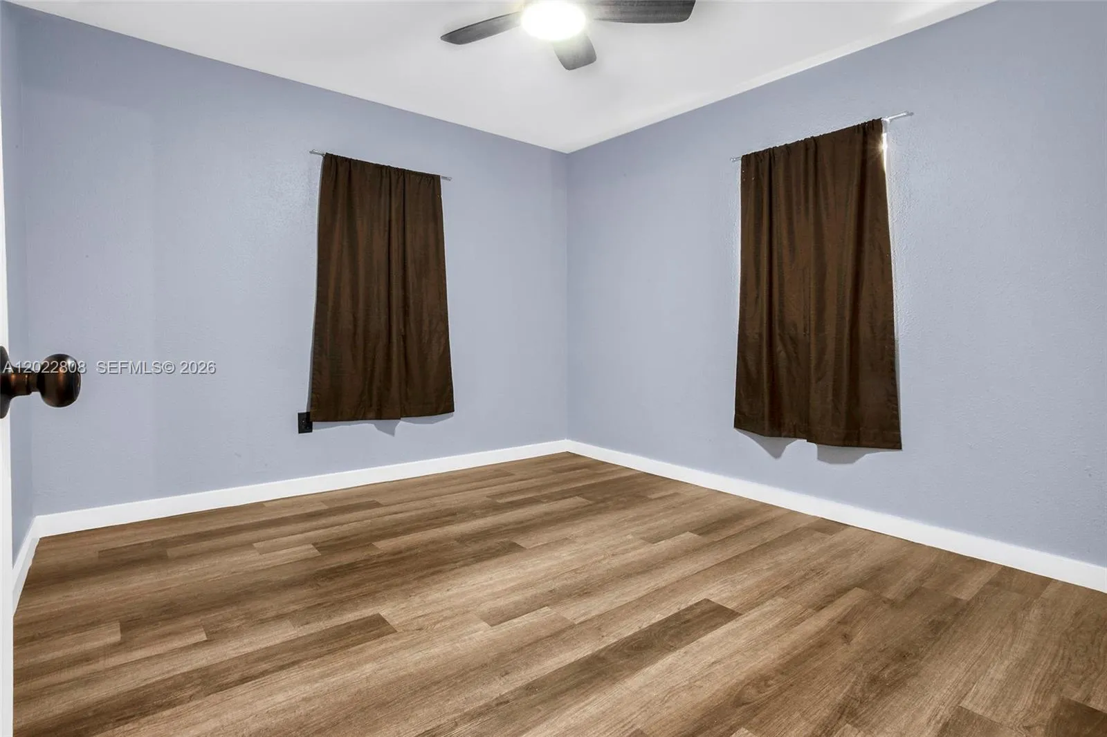 Second bedroom.
