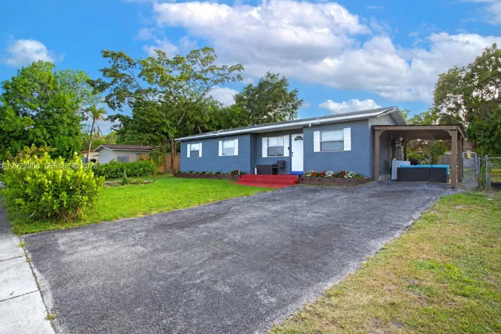 Welcome Home! Multi-car driveway.