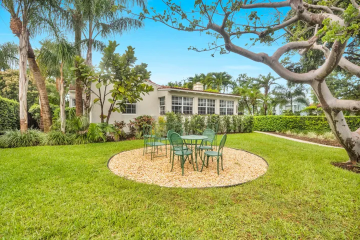 Front yard patio area
