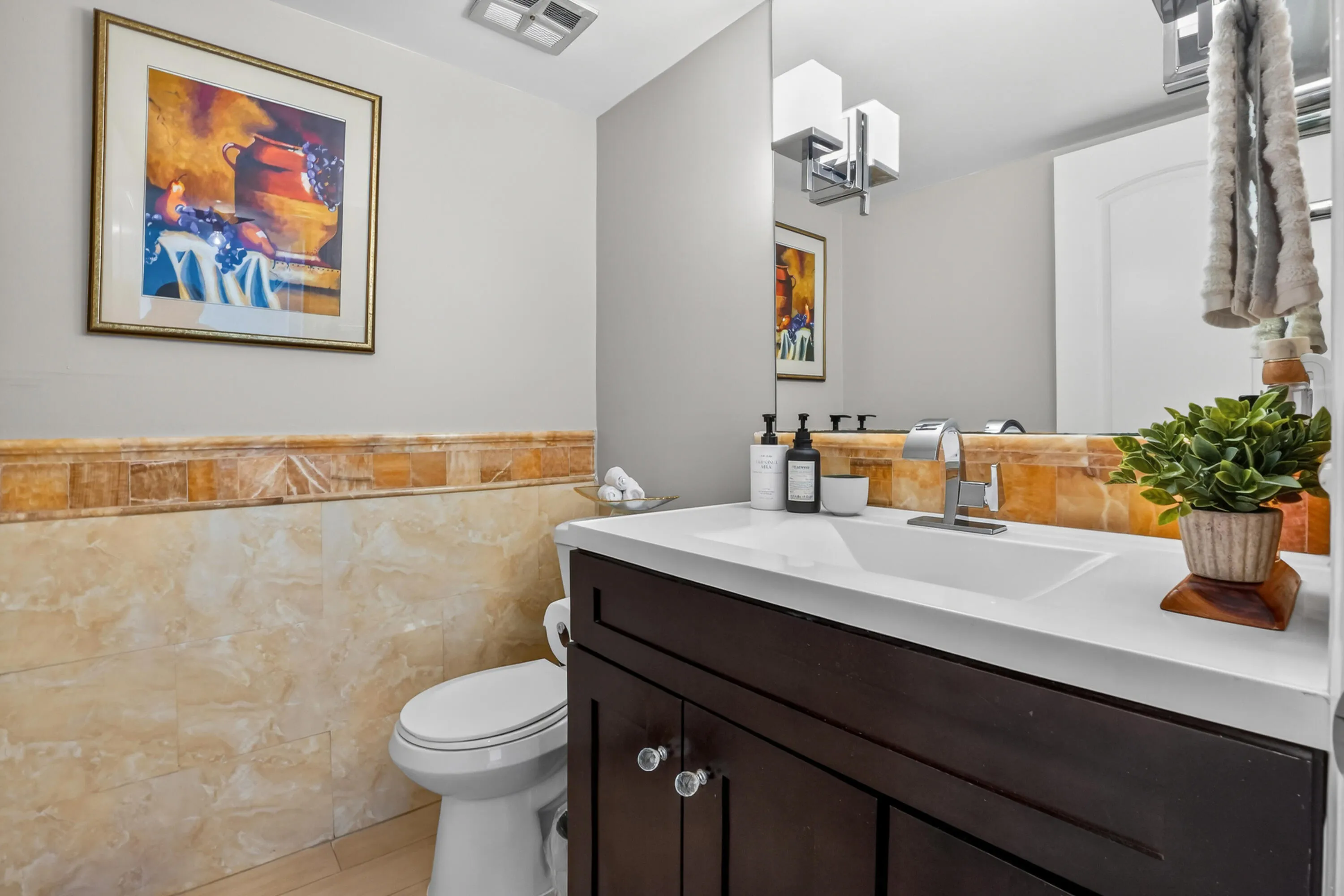 14 Bathroom 01