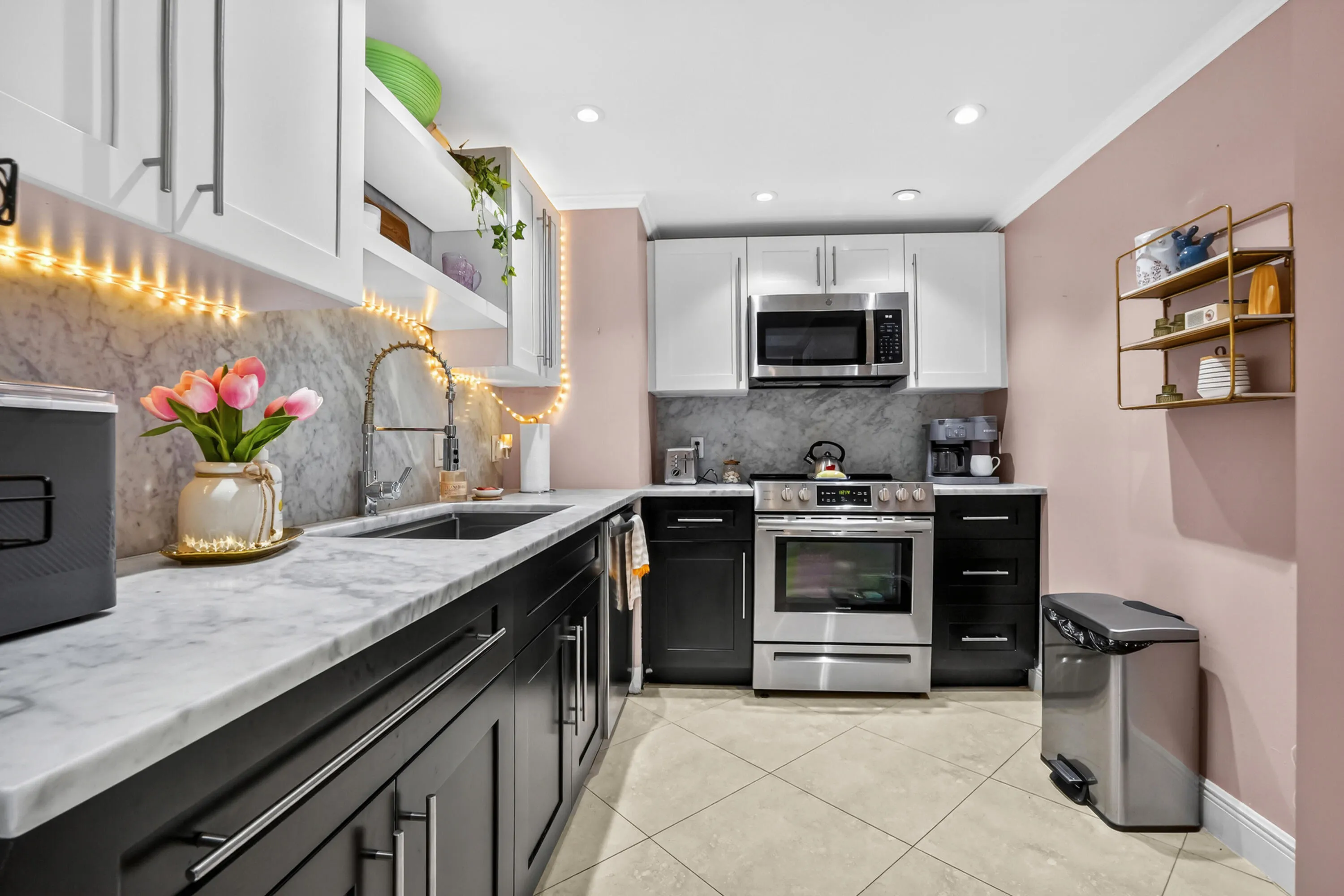 16 Kitchen 02