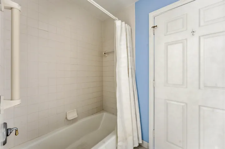 2nd bathroom