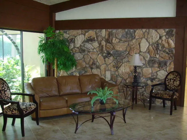 LOBBY2
