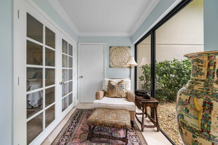 Casual living area