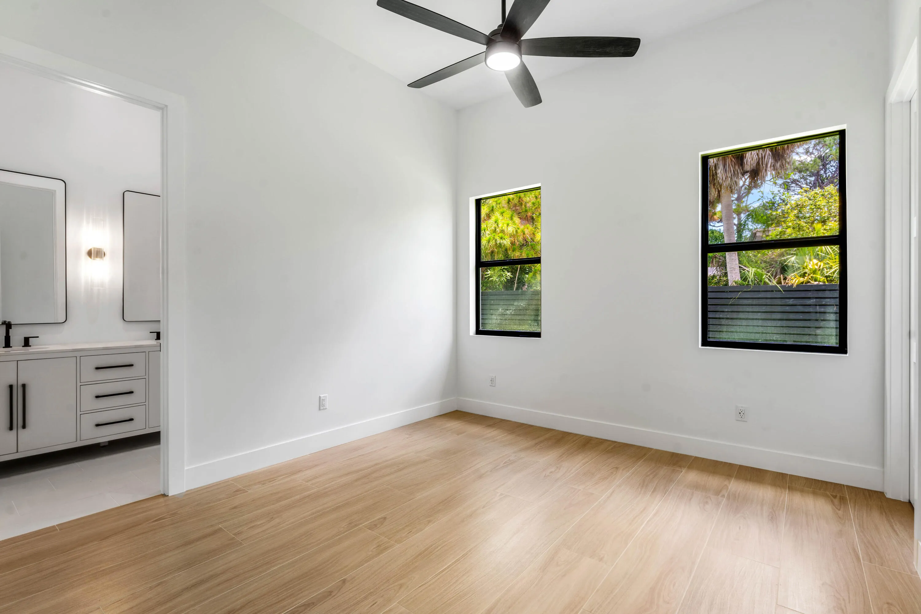 030-5701OldOrangeRoad-Jupiter-FL-33458-F