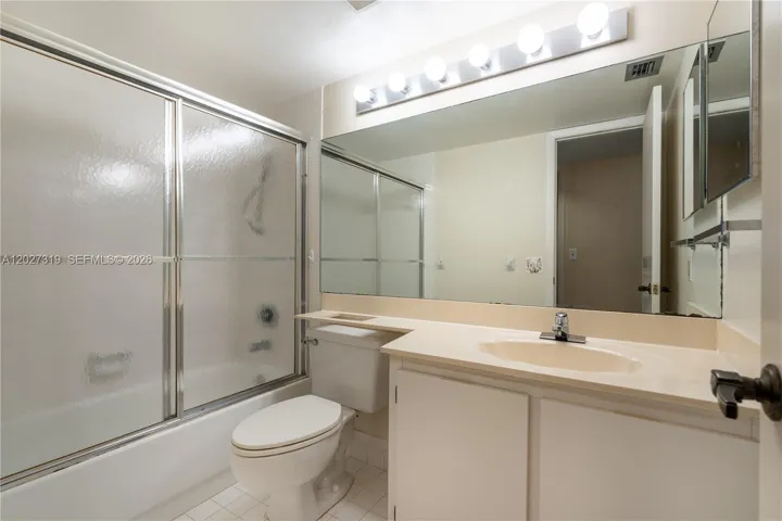 2nd Bathroom