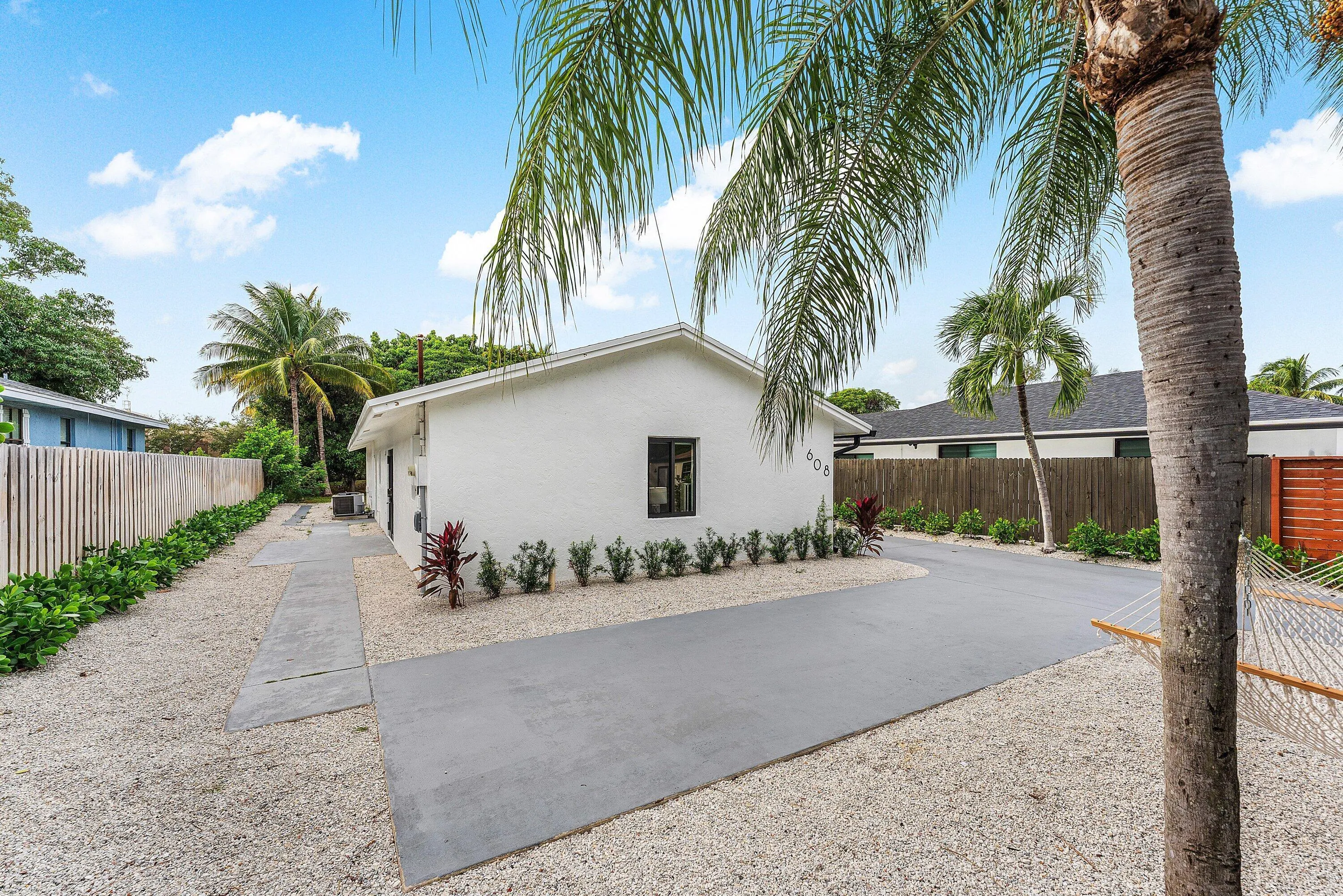 003-608Southeast2ndAvenue-DelrayBeach-FL