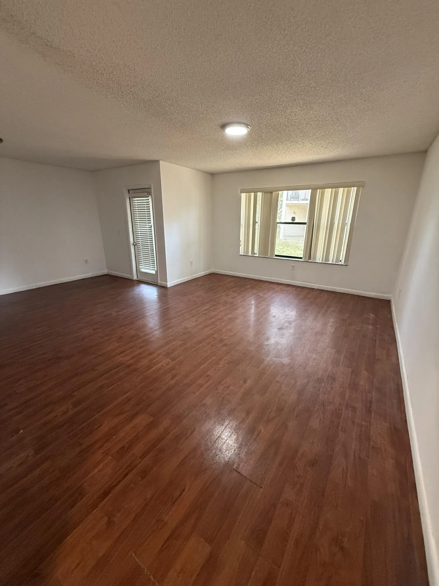 Living room 3