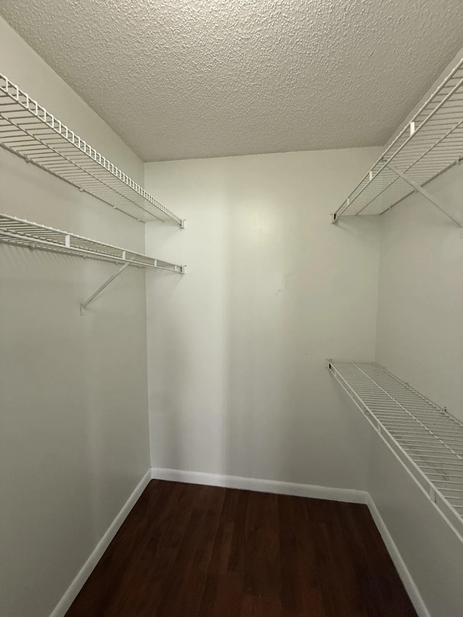 Bed 2 closet