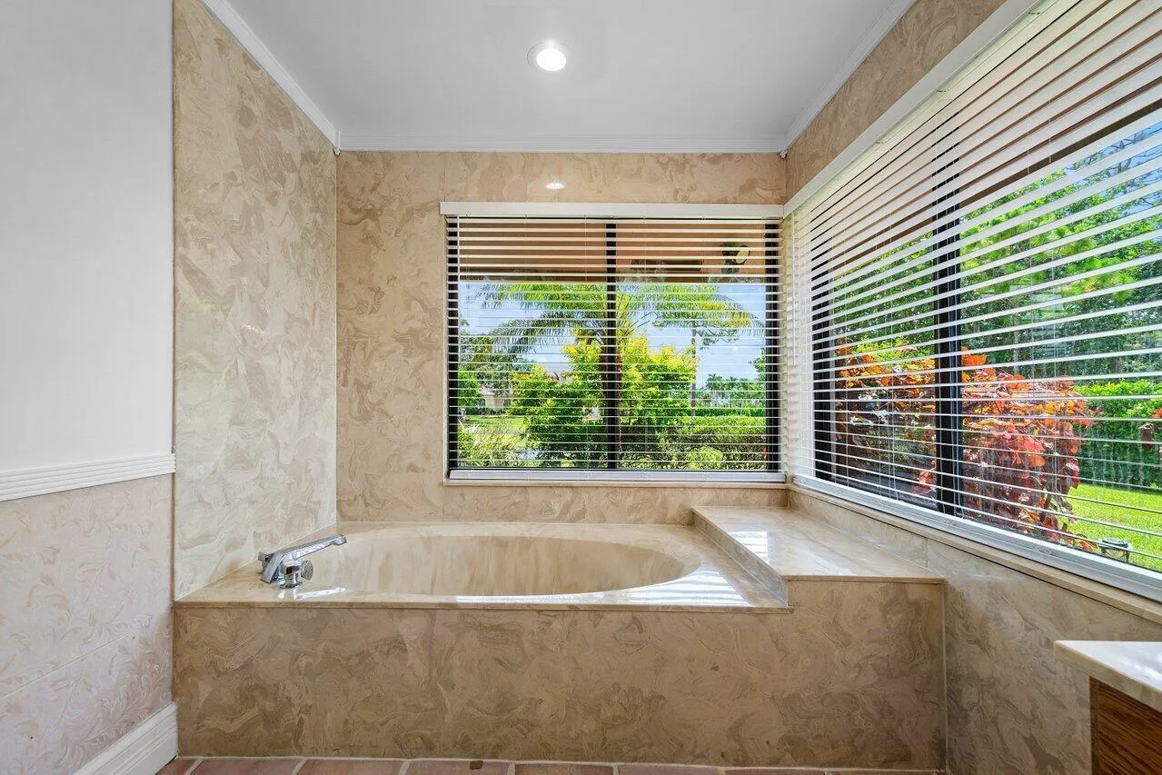 2nd Bathroom