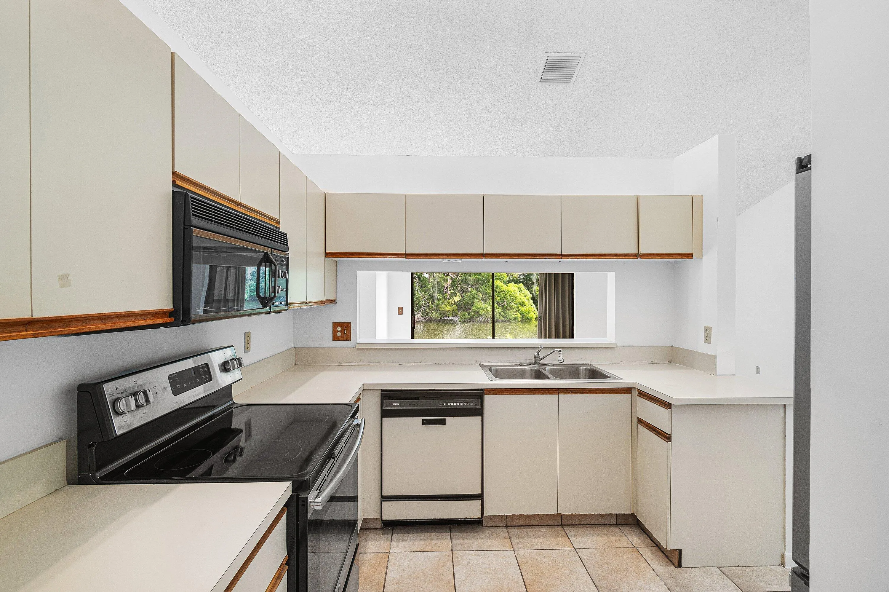 029-9297LaurelGreenDrive-BoyntonBeach-FL