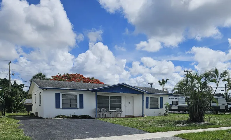 5531 S. 37th Street front 3