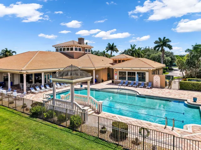 Club House Pool