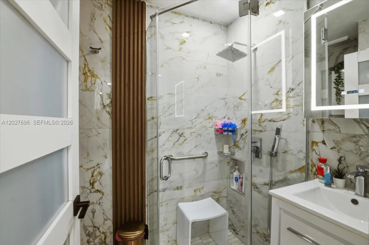 Property photo 121