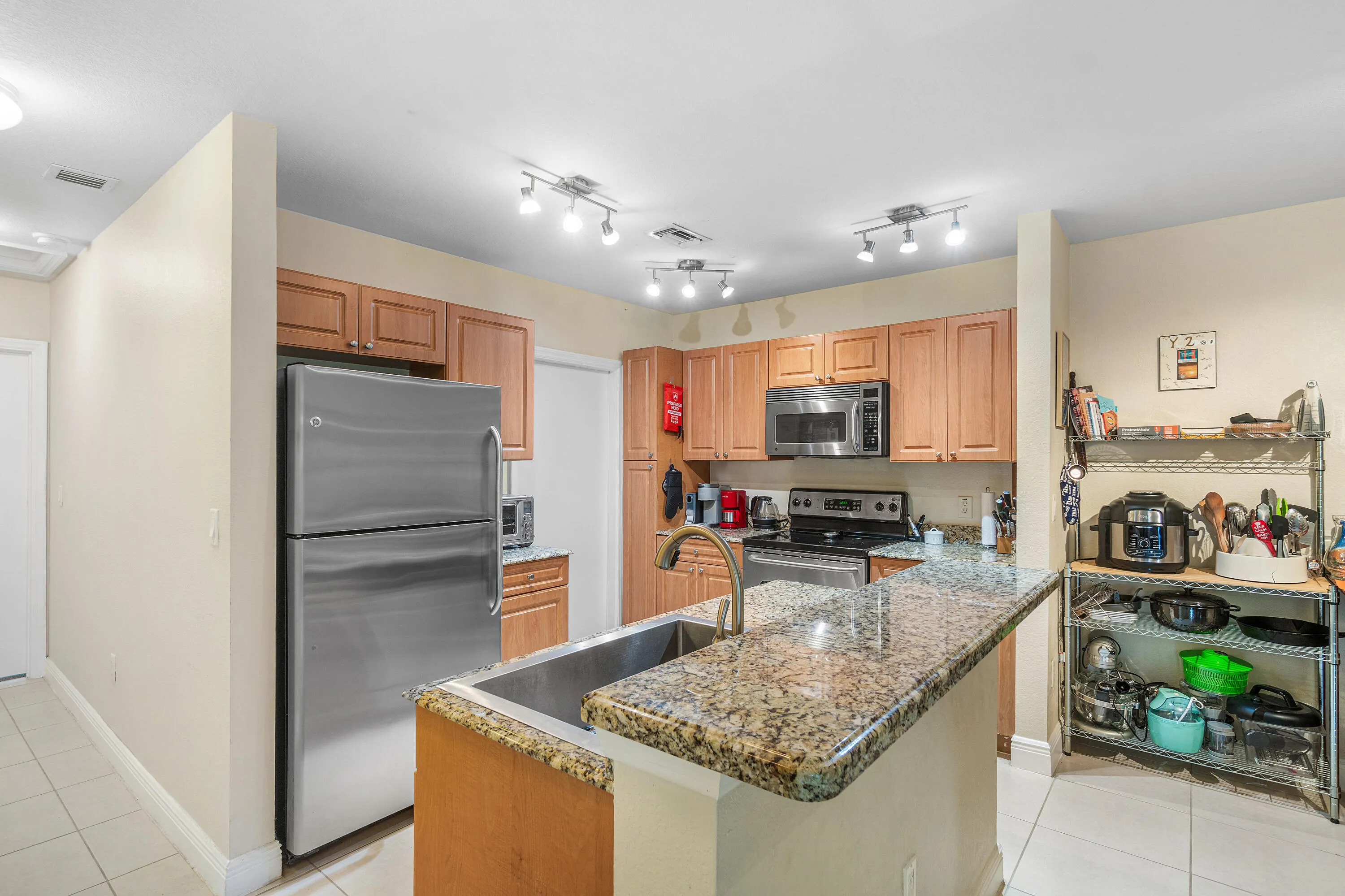 010-6719OldFarmTrail-BoyntonBeach-FL-334