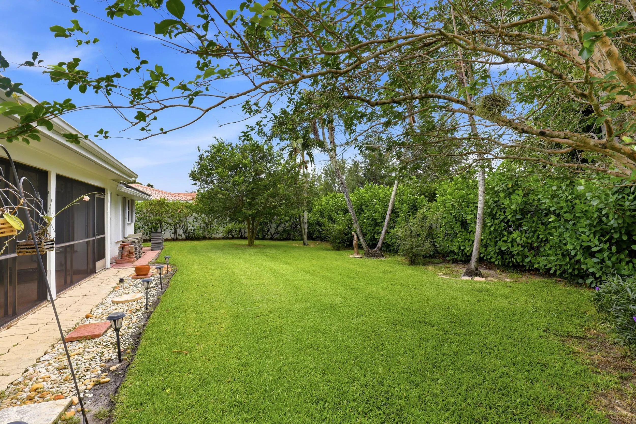 LUSH LANDSCAPING