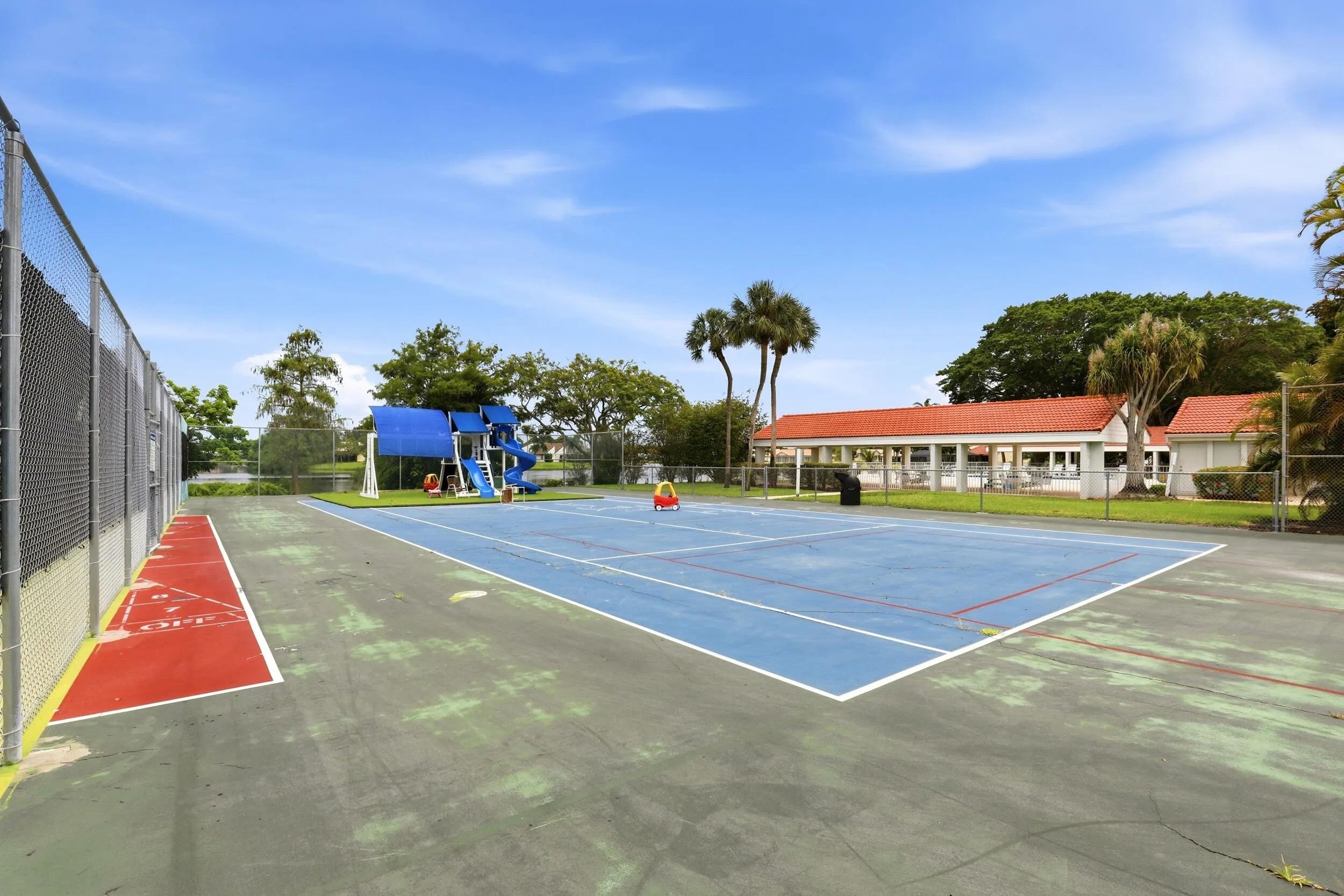 COMMUNITY AREA