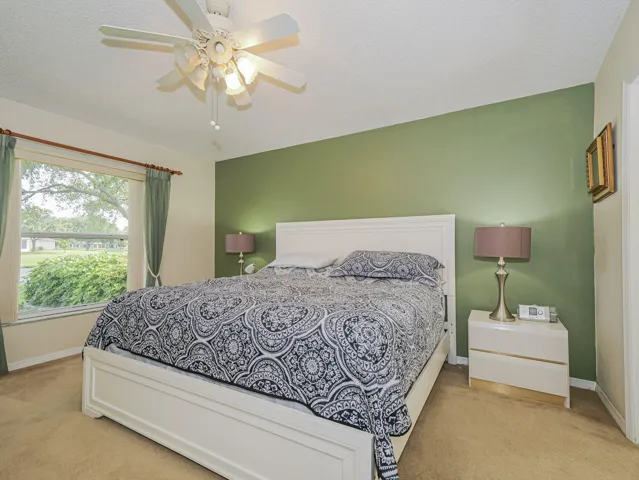 19 Waterford Lakes