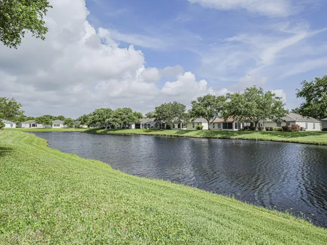 41 Waterford Lakes