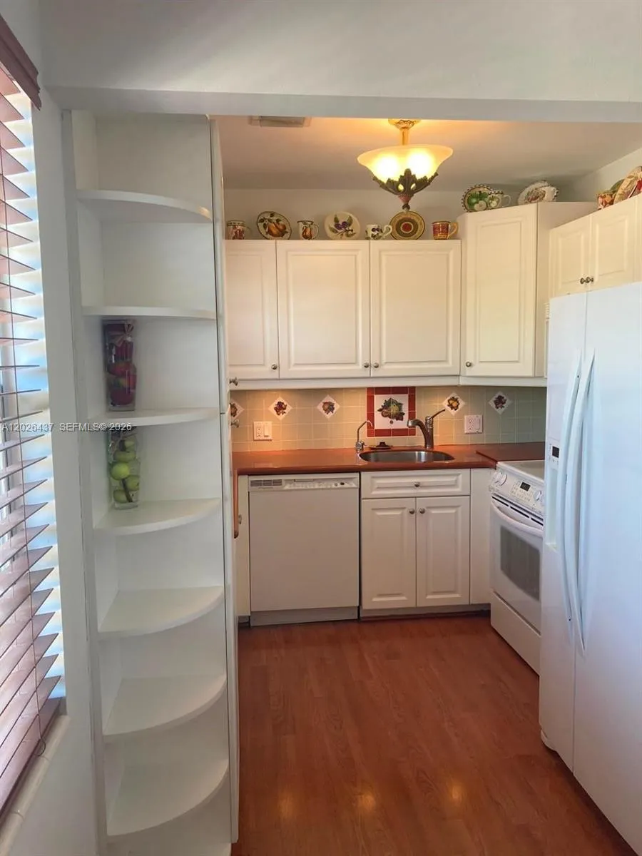 Property photo 32