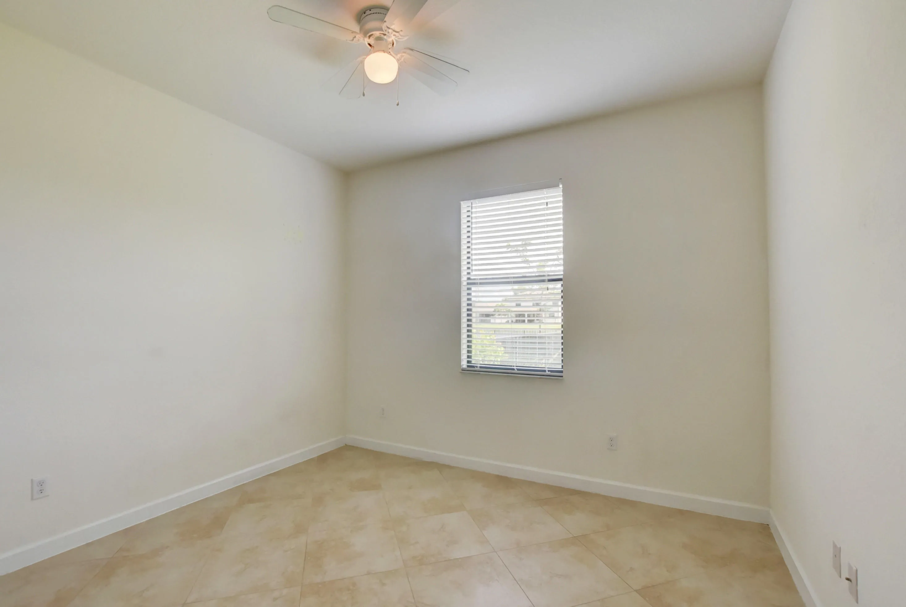 1st fl bedroom
