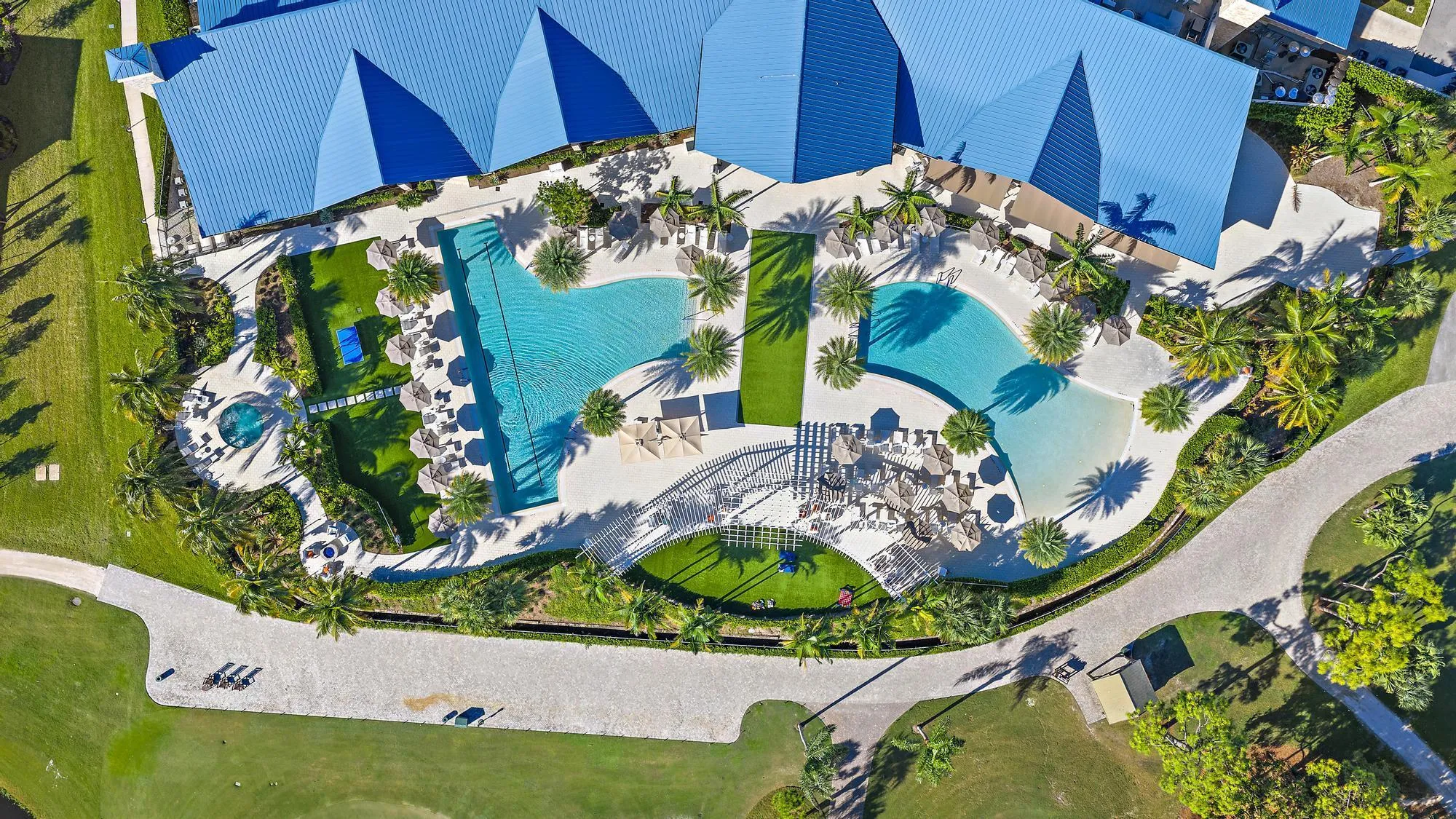 AMAZING POOLS