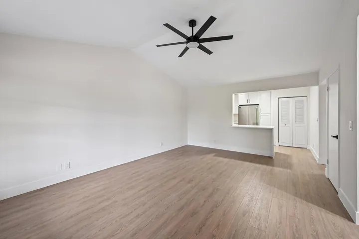 6-web-or-mls-SE Hobe Ridge Ave-S2905-006
