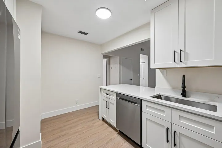 12-web-or-mls-SE Hobe Ridge Ave-S2905-01