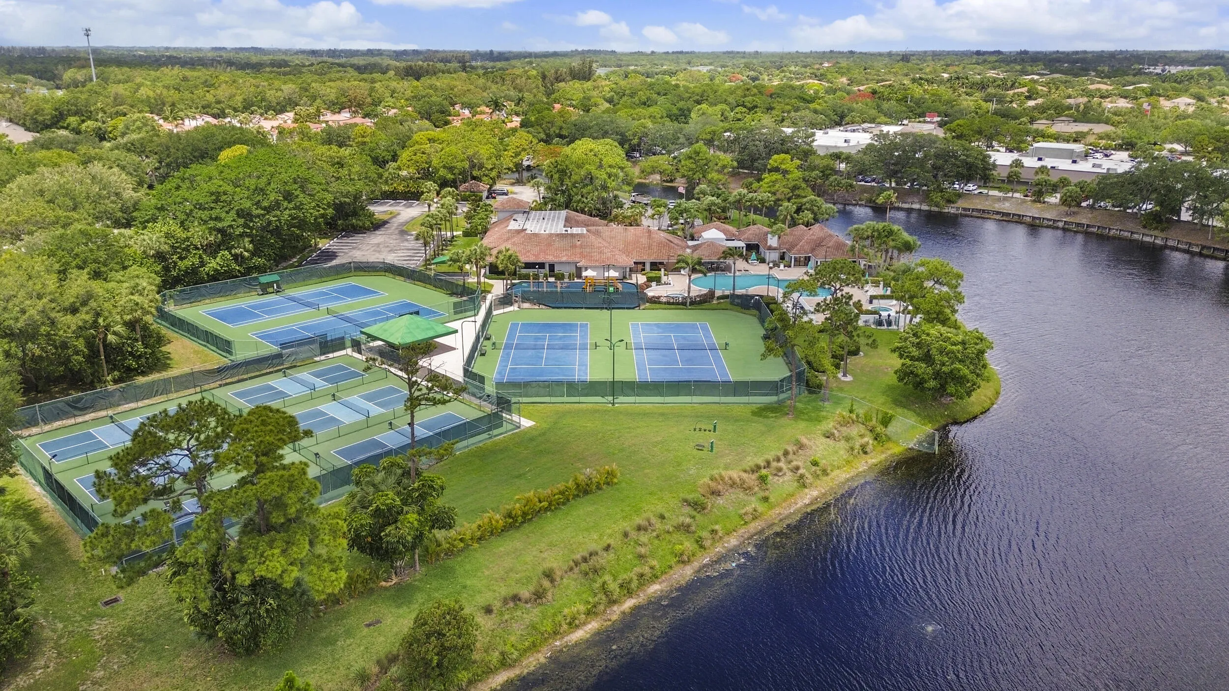 Tennis & Pickleball