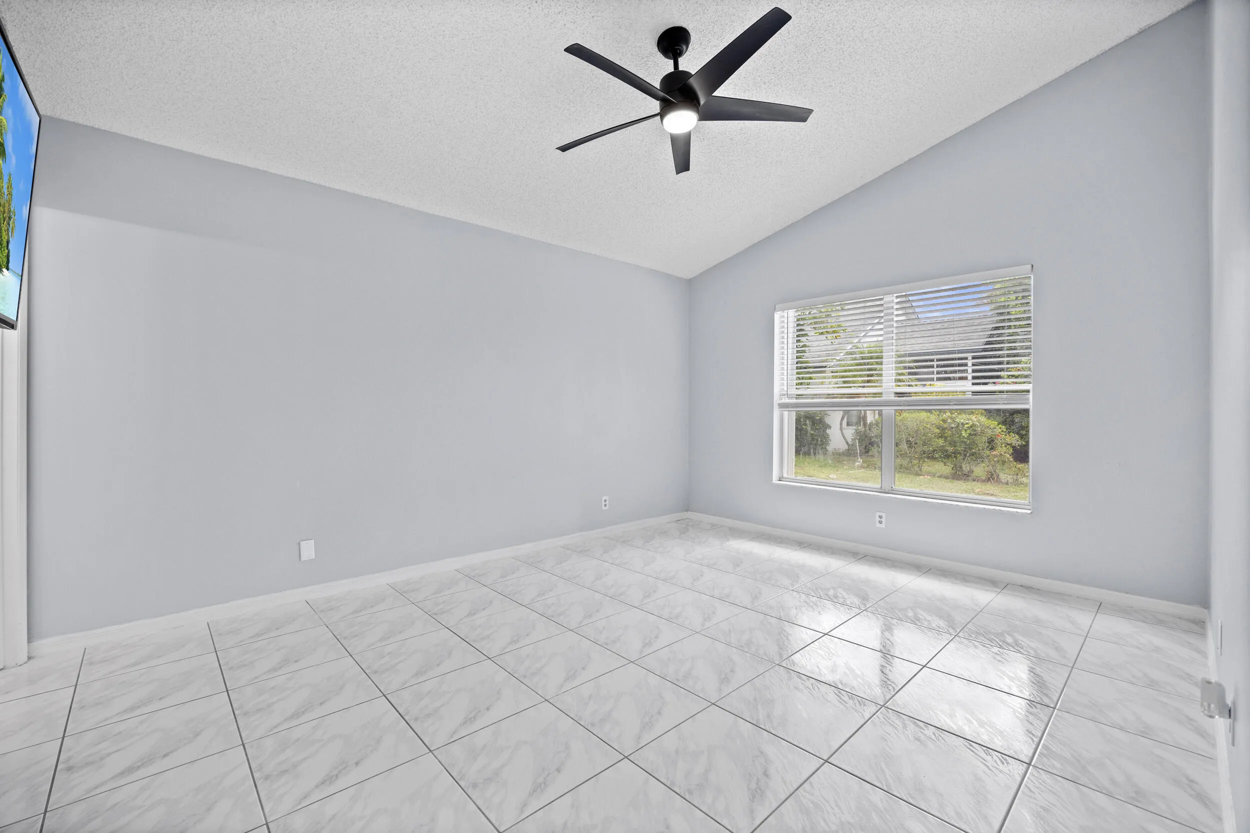 Primary suite.
