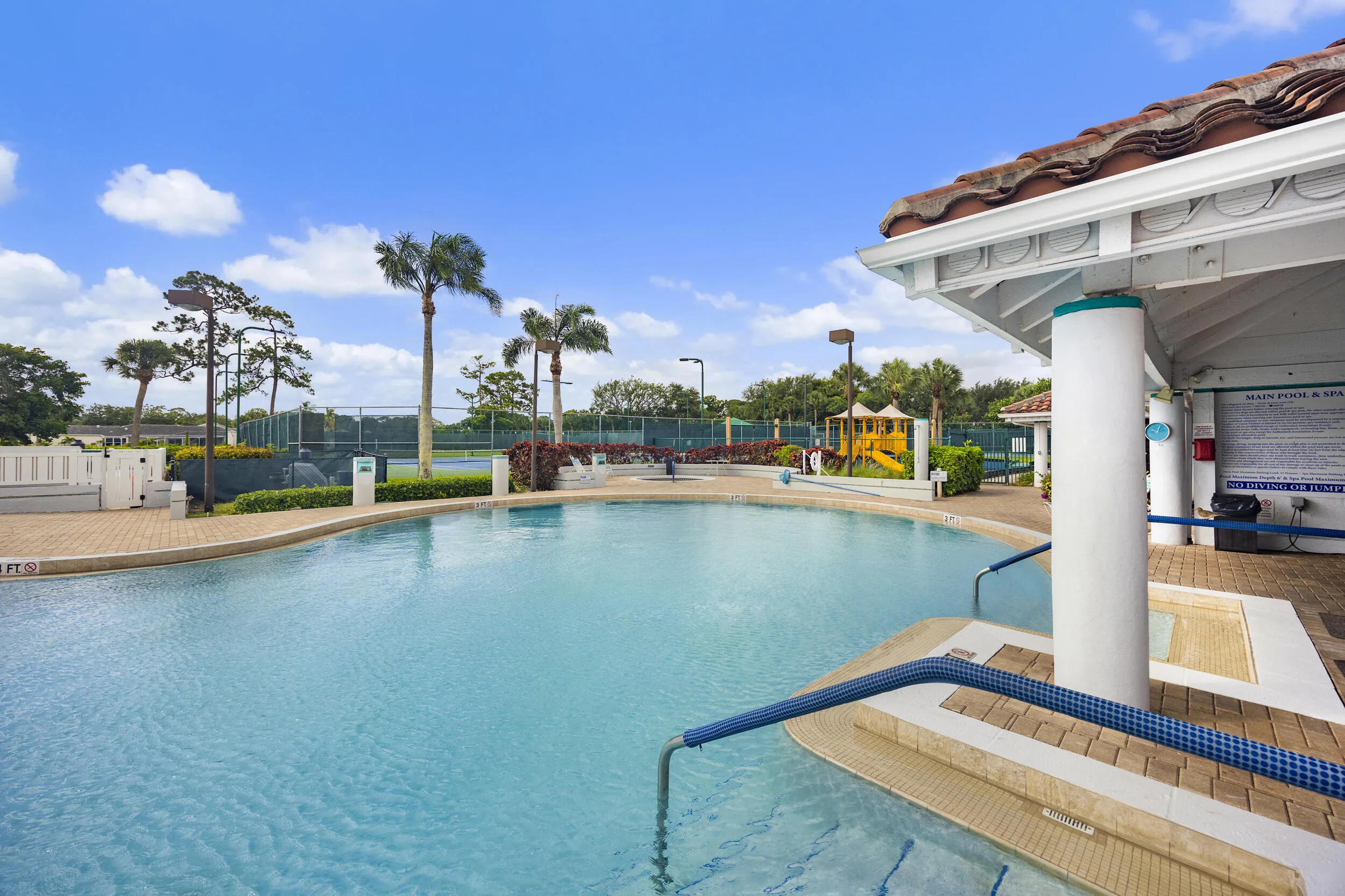 Pool.